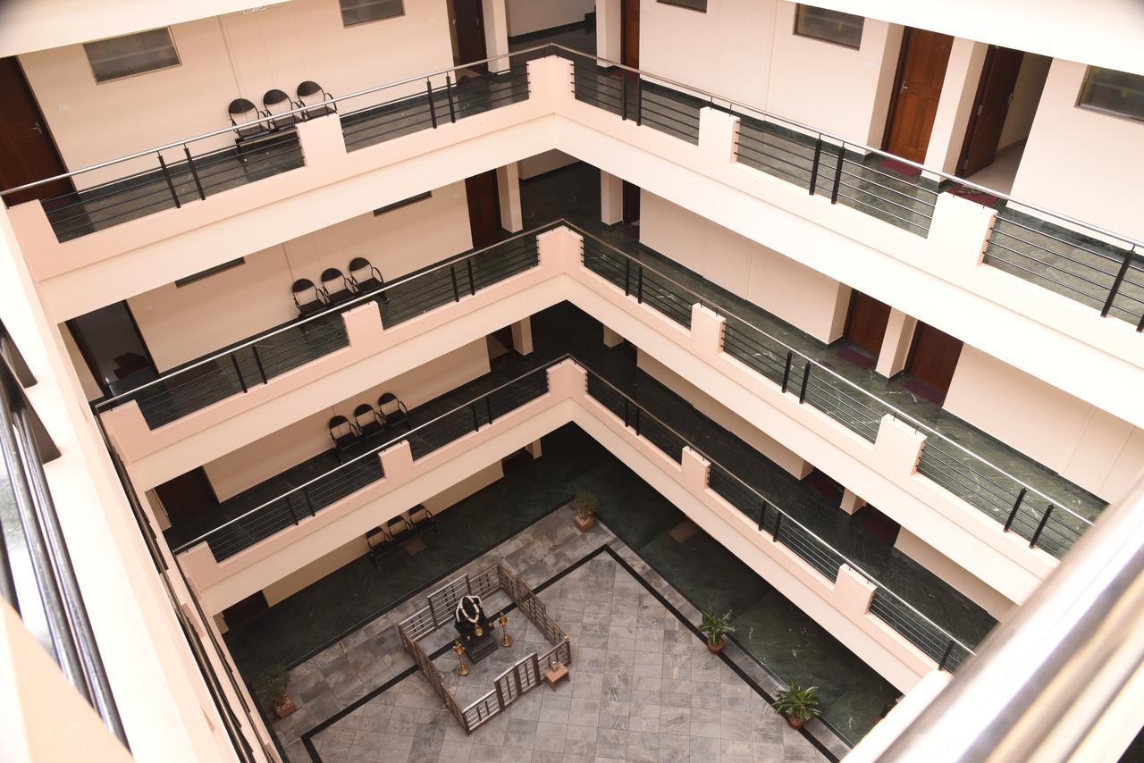 Hotel Slr Residency Subrahmanya Exterior foto